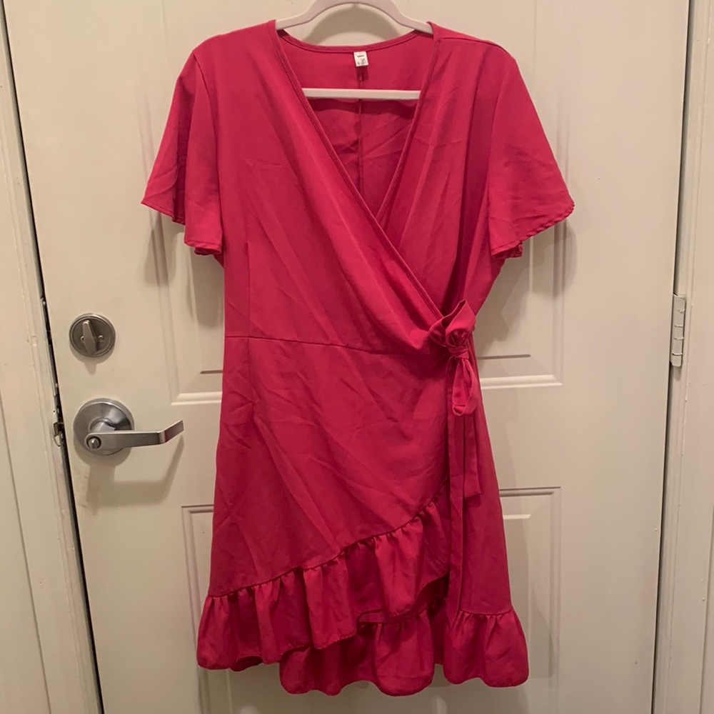 *Like New!* Hot Pink Wrap Dress